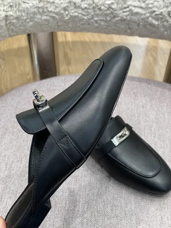 Hermes Shoe 